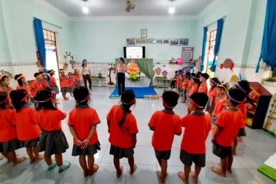 ?Hội thi giáo viên dạy giỏi chào mừng 42 năm ngày Nhà giáo Việt Nam 20/11 ? ?Lớp: Lá 1 ?Hoạt động: Âm nhạc